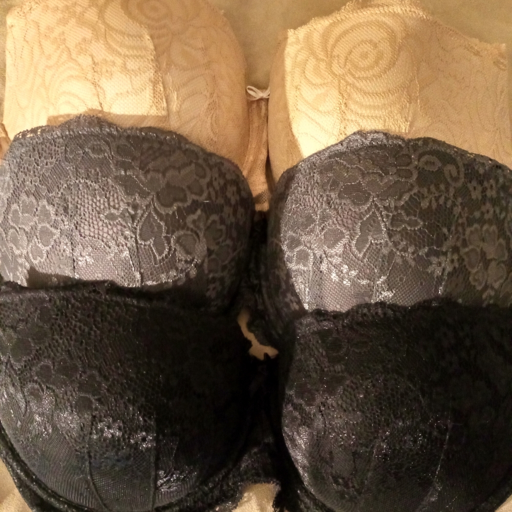 SOLD SOLD SOLD 3 candy's bras